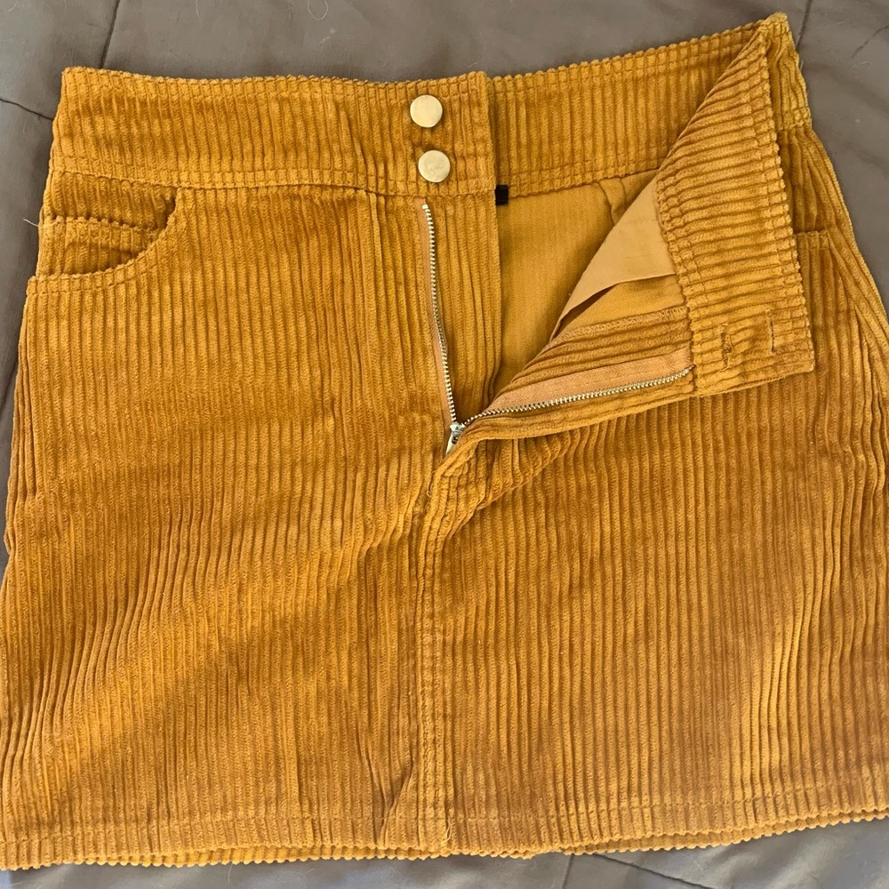 Forever 21 button skirt